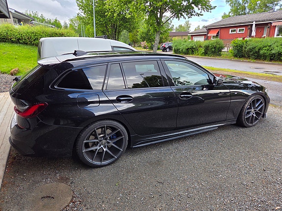 BMW 330d 10 of 17