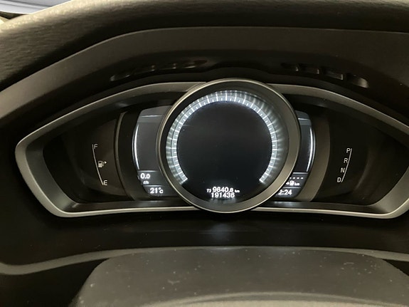 Volvo V40 Cross Country 12 of 14