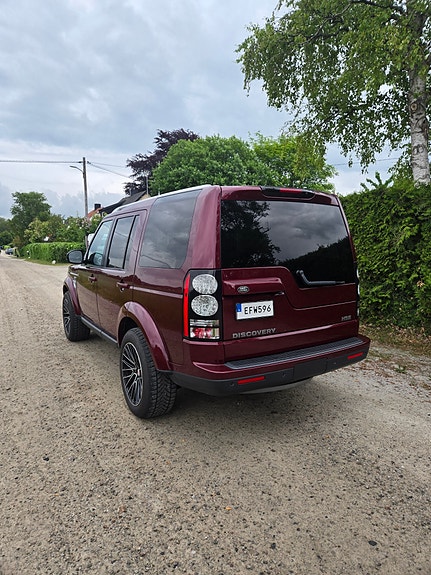 Land Rover Discovery 14 of 23