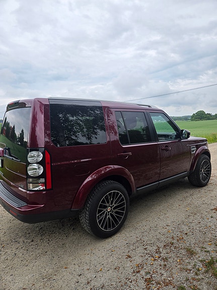 Land Rover Discovery 13 of 23