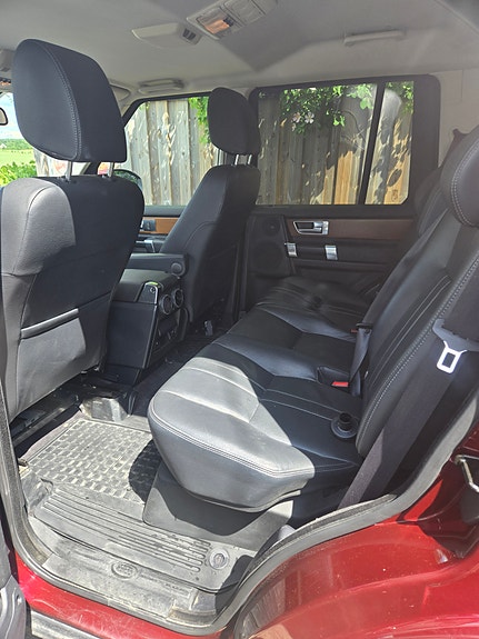 Land Rover Discovery 18 of 23