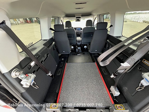 Ford Connect Tourneo 18 of 30