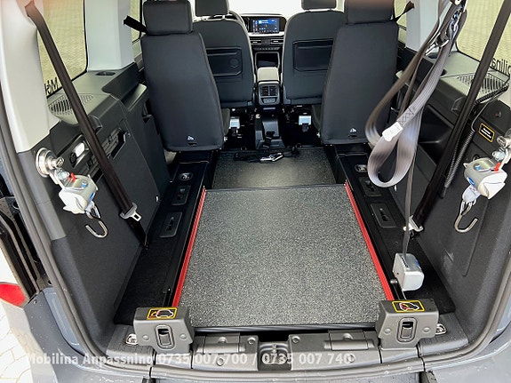 Ford Connect Tourneo 17 of 30