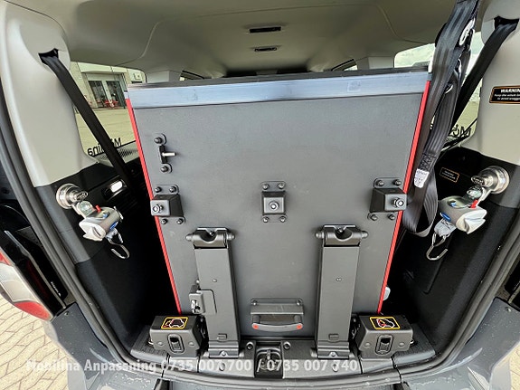 Ford Connect Tourneo 19 of 30