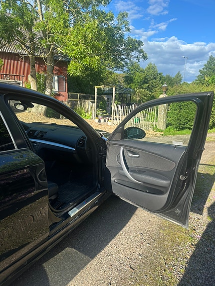 BMW 120d 5 of 5