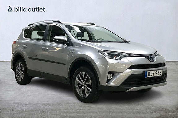 Toyota RAV4 4 of 5