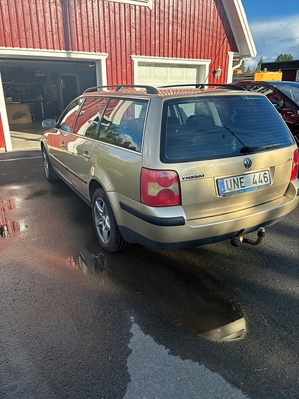 Volkswagen Passat 3 of 4