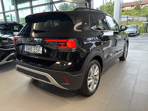 Volkswagen T-Cross 4 of 5