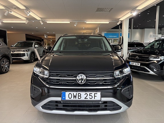 Volkswagen T-Cross 2 of 5