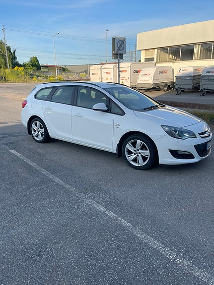 Opel Astra 4 of 5