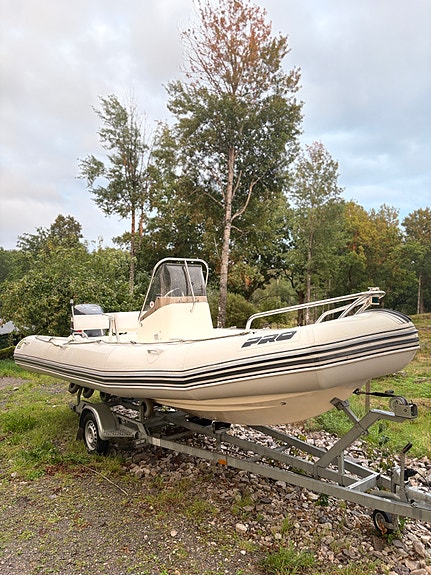 Zodiac 650 open PRO 3 of 9