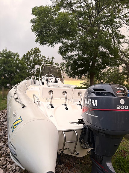 Zodiac 650 open PRO 8 of 9