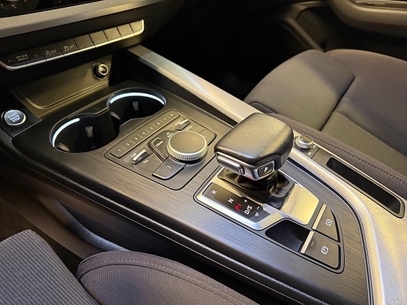 Audi A4 12 of 14