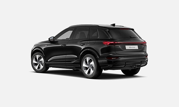Audi Q6 e-tron 12 of 15