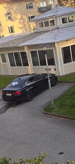 BMW 520d 4 of 5