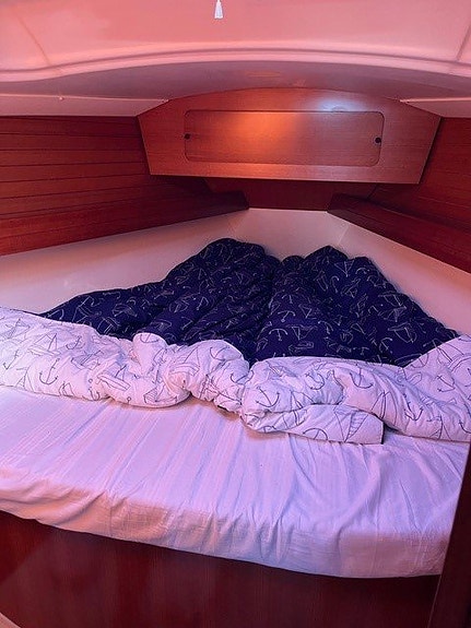 Dufour 325 Grand Large 12 of 12