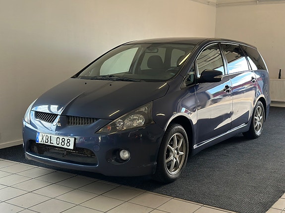Mitsubishi Grandis 4 of 23
