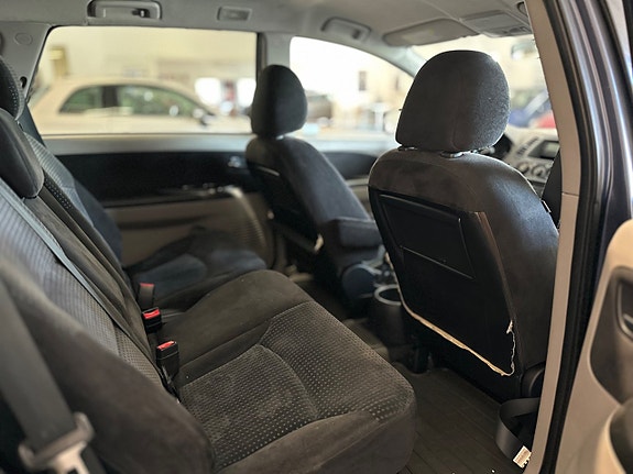 Mitsubishi Grandis 23 of 23