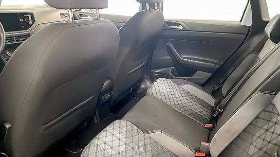 Volkswagen Taigo 11 of 12
