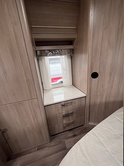 Kabe ROYAL 600 XL FK KS 10 of 18