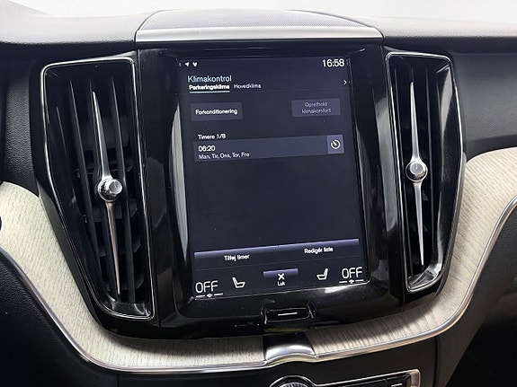 Volvo XC60 25 of 30