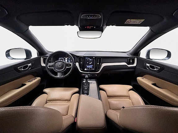 Volvo XC60 14 of 30