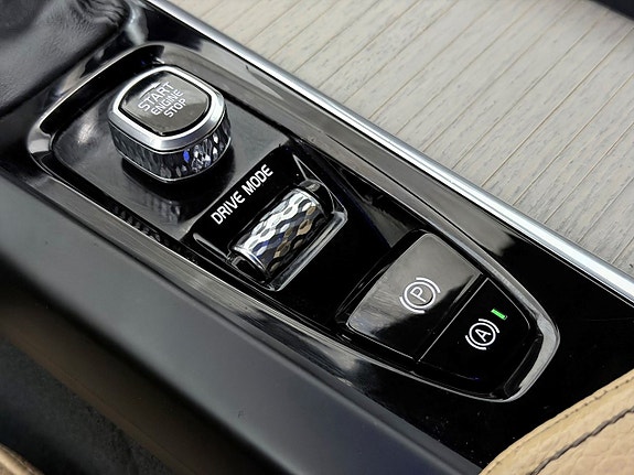 Volvo XC60 29 of 30