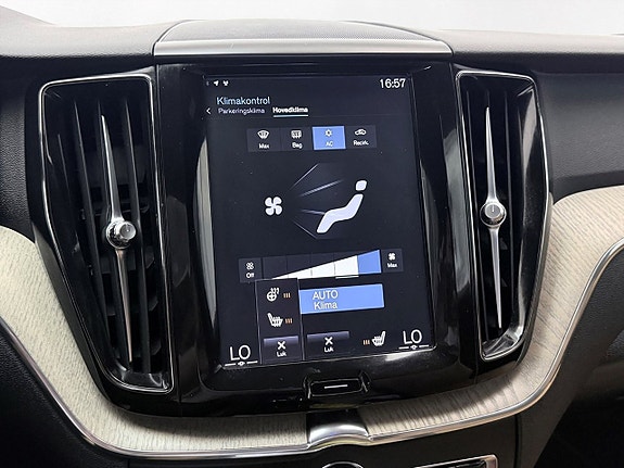 Volvo XC60 24 of 30