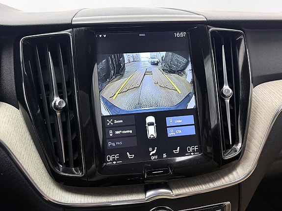 Volvo XC60 23 of 30