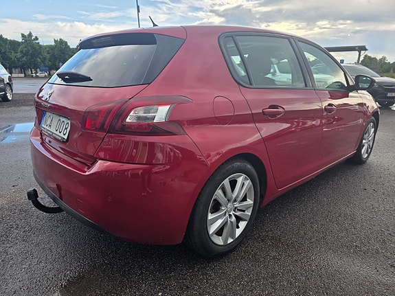 Peugeot 308 3 of 5