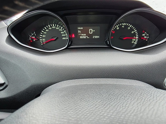Peugeot 308 5 of 5