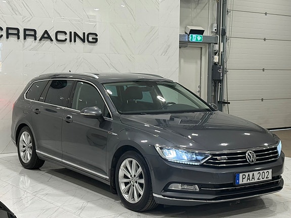 Volkswagen Passat 3 of 5