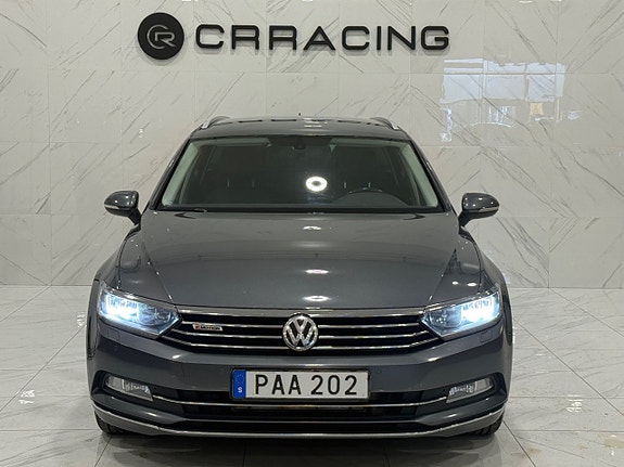 Volkswagen Passat 2 of 5