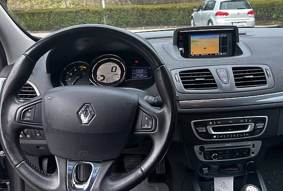 Renault Megane III 4 of 5