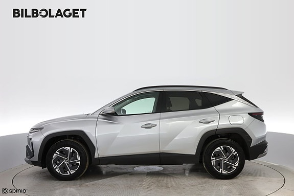 Hyundai Tucson 2 of 5
