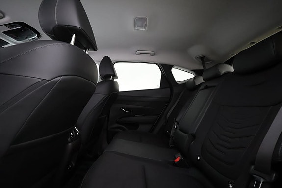 Hyundai Tucson 10 of 17