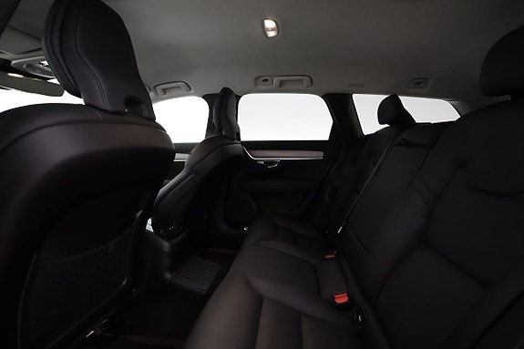 Volvo V90 10 of 17