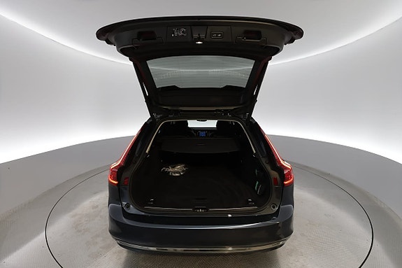 Volvo V90 11 of 17