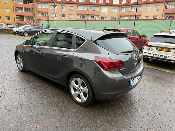 Opel Astra 5 of 5