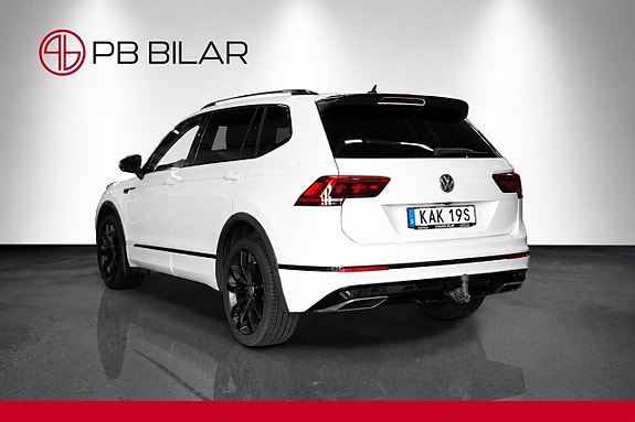 Volkswagen Tiguan Allspace 4 of 5