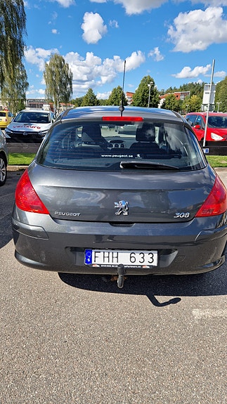 Peugeot 308 4 of 5