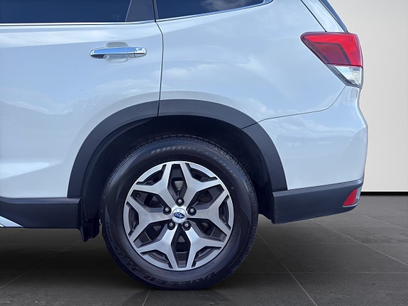 Subaru Forester 4 of 5