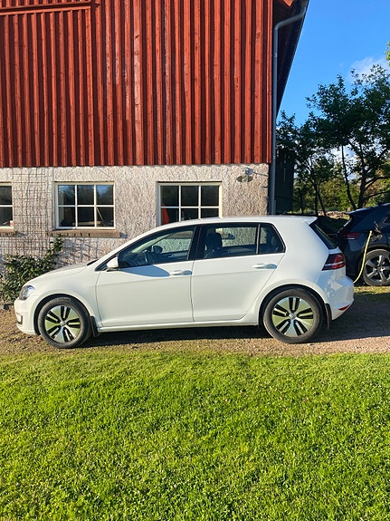 Volkswagen Golf VII 5 of 5