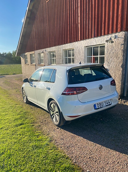 Volkswagen Golf VII 3 of 5