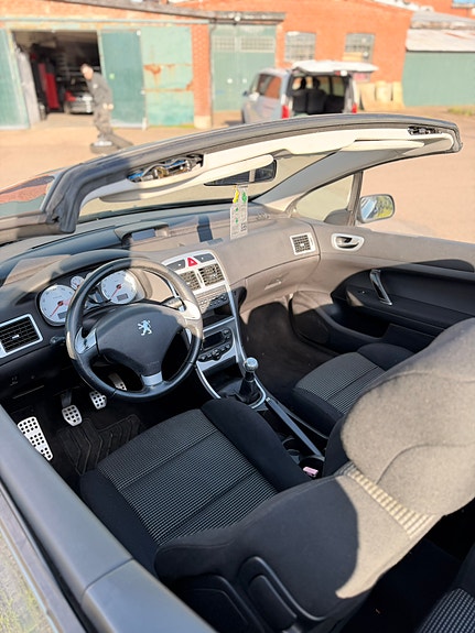 Peugeot 307 CC 5 of 5