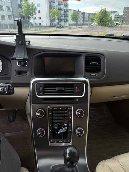 Volvo V60 11 of 20