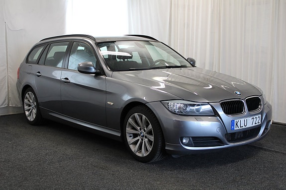 BMW 320d 2 of 5