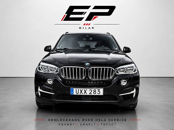 BMW X5 2 of 5