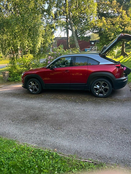 Mazda MX-30 2 of 4