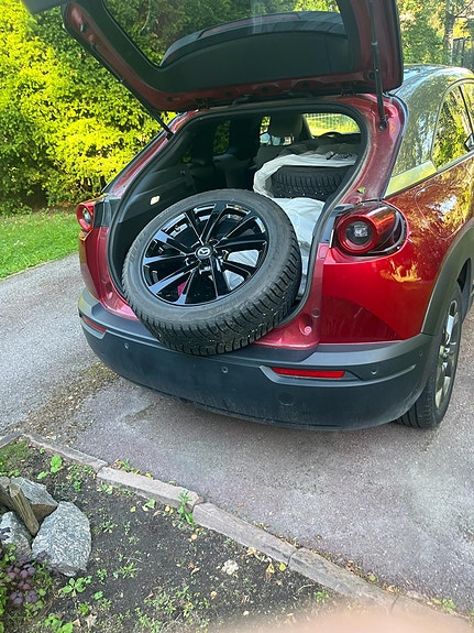 Mazda MX-30 3 of 4